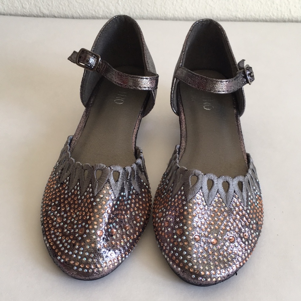 Metro ballerina sparkly shoes with beaded design